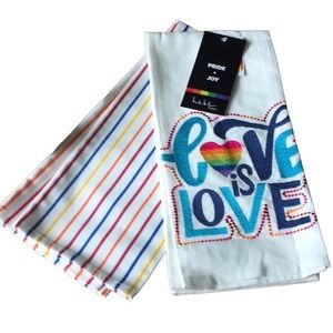 Nicole Miller Kitchen Towels
